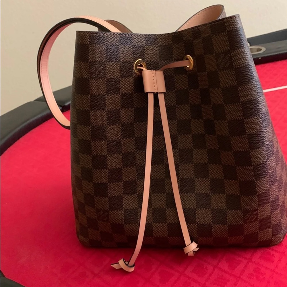 Louis Vuitton Neo Noe Damier